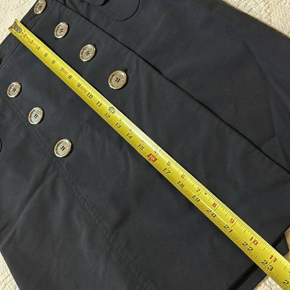 Burberry Knee Length Wrap Skirt. Size 6 - Picture 11 of 13